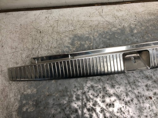cover of the threshold boot MERCEDES W212 KOMBI A2126900027