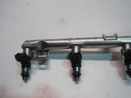 injection ramp VW AUDI SEAT SKODA 04E129041K