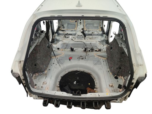 Supporto LAMIERATO POSTERIORE Coppa FORD FOCUS MK4 IV KOMBI LAK: 5J (18-21)