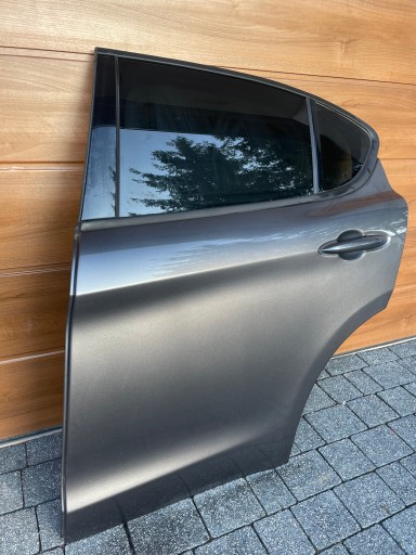 Задні двері alfa romeo stelvio 20r.