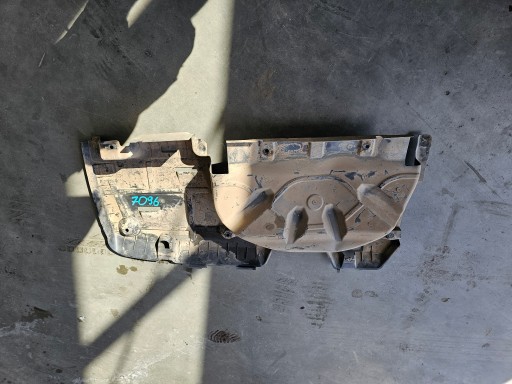 abdeckung Blende Abdeckung Unterfahrschutz Reifen Räder VW TRANSPORTER T6 2.0 TDI MANUAL 7LA825193D