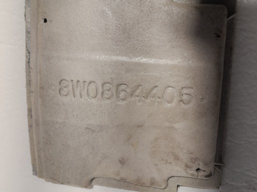 AUDI A4 B9 LIFT odhlučnění MATA tapacíry 8W0864405