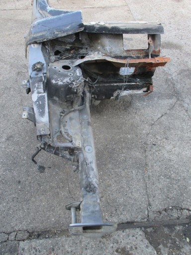 quarter right front VOLVO V40 19R