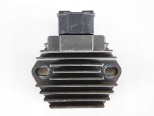 123457802 - HONDA CBF 500 регулятор напряжения