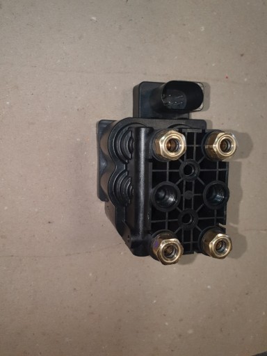 NIVO12 7pin - Клапан підвіски клапанного блоку d782300102