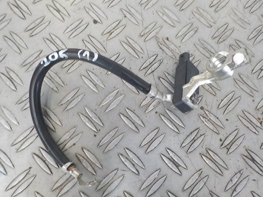 A0009056407 - C Клас W205 2.0 Combi Клема мінусова