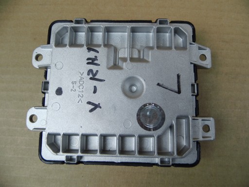 Kia Sportage V module control unit control unit LED lights front R2921-81010