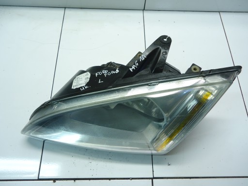 FORD FOCUS MK2 light left front front UK ANGLIA