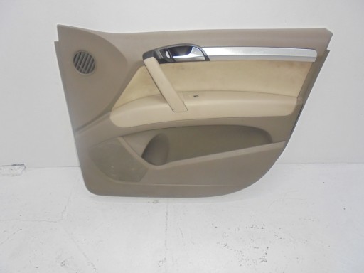 4L1867106A - AUDI Q7 4l бекон оббивка права передня шкіра