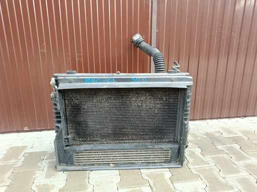 Bmw e60 e61 комплект радіатора вентилятор 7787440 7805597 2.0d