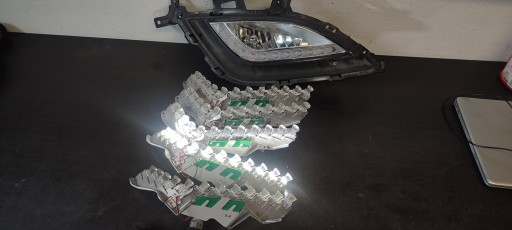 92202-A61-R - HYUNDAI I30 II 12-LED для галогена справа