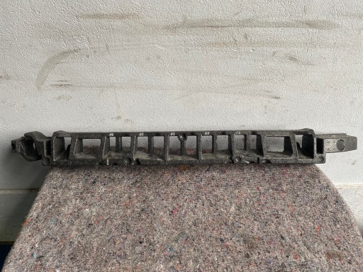 Поглотитель пены передний VW PASSAT B8 3G0807251 весь!