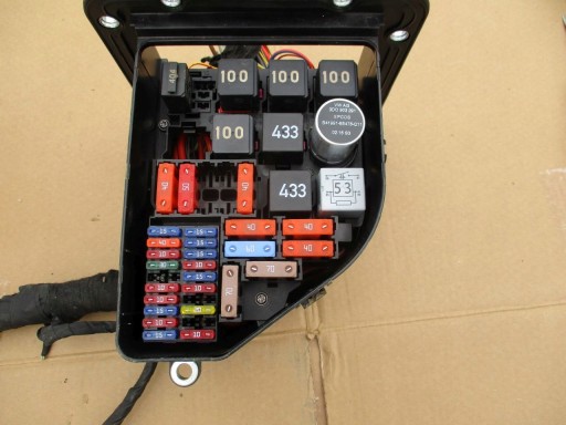 3D0937499 - BENTLEY GT ПРОДОЛЖЕНИЕ. БЛОК ПРЕДОХРАНИТЕЛЕЙ