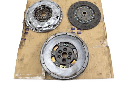 clutch wheel flywheel VW GOLF VI PASSAT CC B6 AUDI A3 8P 2.0 TDI CBA
