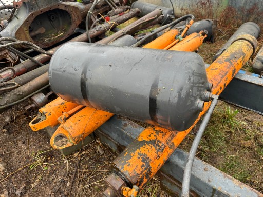 A0054322701 - ЦИЛІНДР ПОВІТРЯНИЙ БАК 35Л MERCEDES ACTROS MP2 / MP3, ATEGO, AXOR, AXOR 2