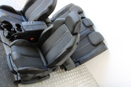 Sitze innere Halbleder verkleidung Seiten PEUGEOT 3008 II 2 GT-LINE
