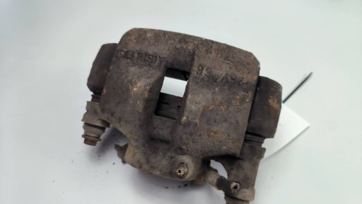 třmen brzdový předek levý TOYOTA DYNA U300 VII