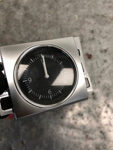 clock clock consoles VW PASSAT B7 3AA919204A