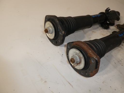 MERCEDES SPRINTER W906 906 STOSSDÄMPFER VORNE VORNE RECHTS LINKS