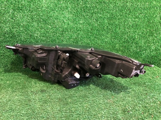 REFLEKTOR right TOYOTA YARIS IV FULL LED