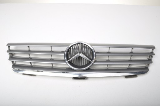 MERCEDES W203 решітка радіатора