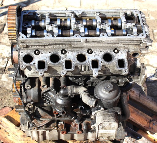 БЛОК ДВИГАТЕЛЯ 03L021BJ + ГОЛОВКА 03L103373A - CADDY 1.6TDi