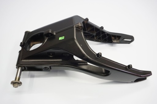 1822818216307200 - YAMAHA MT 125 20- ЗАДНИЙ МАЯТНИК + ОСЬ