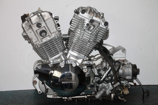 001 - HONDA VT 1300 CX FURY 10-20 ДВИГУН