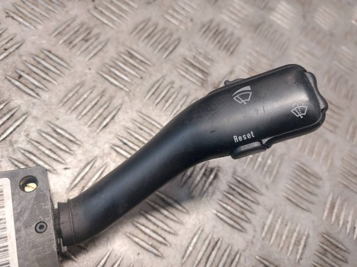 commodo commande levier commodo sous volant SEAT TOLEDO II 8L0953513G