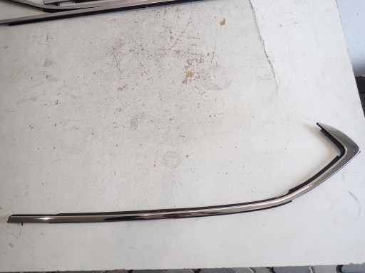 moulding dust front rear part left right MAZDA 3 BP 2019- HB