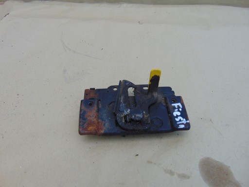 ЗАМОК КАПОТА FORD FIESTA MK7