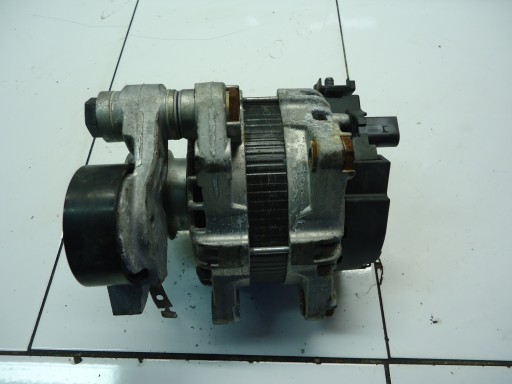 VOLVO S60 V40 V60 2.0T T2 B4204T38 alternatore 31489212