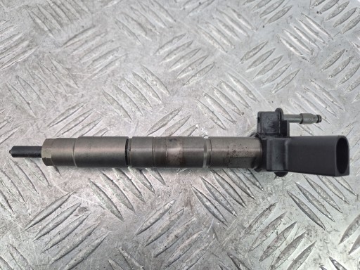 BMW 5 E60 E61 520d 2.0 injector 7797877 N47D20A