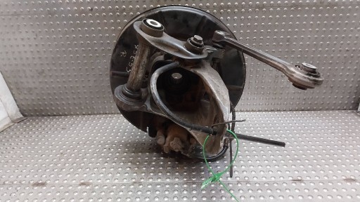 otoč čapu pravý zadok BMW X5 E53 3.0D PO LIFTINGU