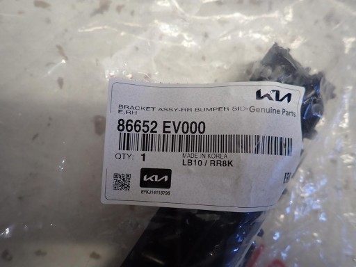 bumper bracket right rear part KIA EV3 EV 3 2024- 86652-EV000