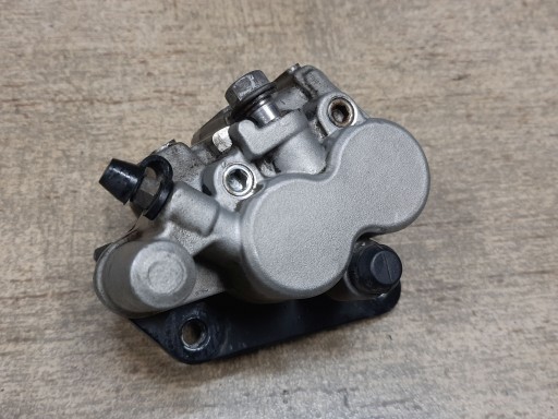 2R000488 - Гальмівний супорт передній Aprilia SX RX 125 Derbi DRD