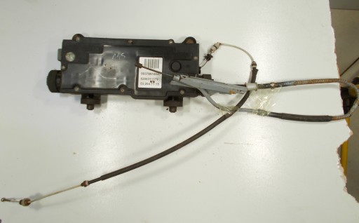 RENAULT SCENIC II 2 frein électrique électrique 8200311379 00379910840