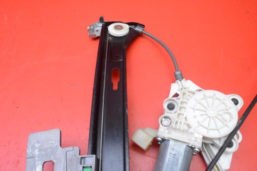 window regulator left rear part A2198200542 MERCEDES CLS C219 04-10