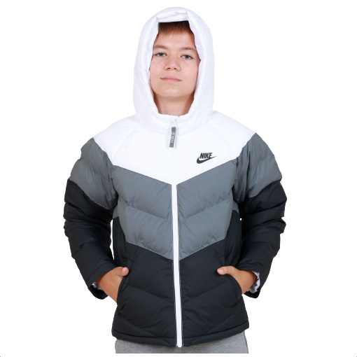 Пуховик Nike 137 розмір