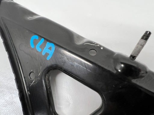 Mercedes-Benz CLA 180D X117 Halter akumulatora A2466200514