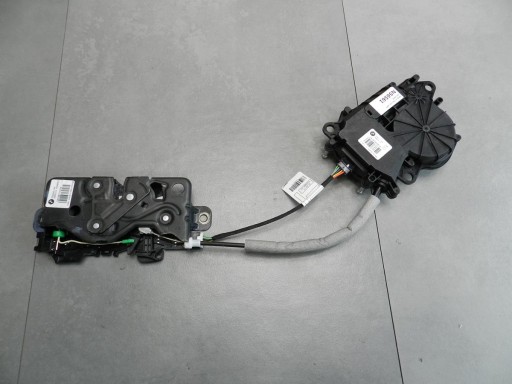 BMW X1 F48 замок защелки 163672