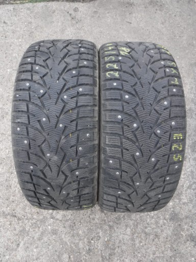 225/40 R18 TOYO OBSERVE G3 ICE 92T 8.3mm SPIKE