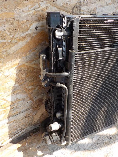 RANGE ROVER EVOQUE LIFT 17-РЕМЕННІ ПЕРЕДНІ РАДІАТОРИ