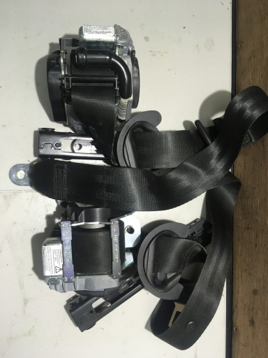 1K4857705BF 1K4857706BG - РЕМЕНІ БЕЗПЕКИ ЛІВИЙ ПРАВИЙ ПЕРЕДНІЙ VW GOLF VI