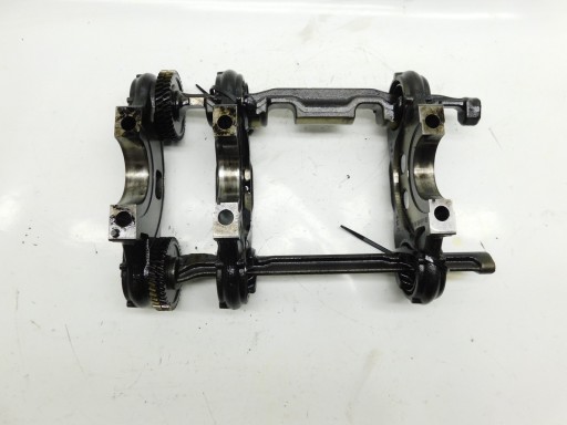 A6540110700 A6540340100 - Балансири / база валів мерседес w205 w253 w213 w447 2.0 cdi om654