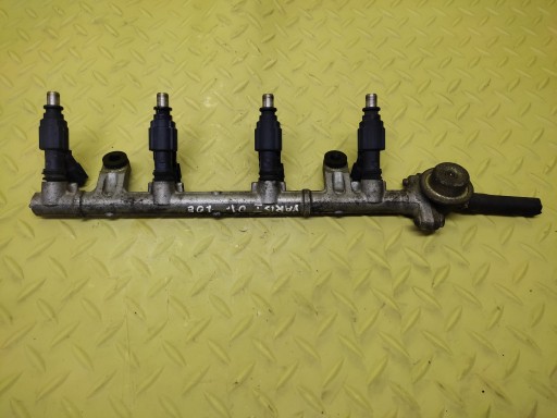 TOYOTA YARIS et 1.0 Rampe injection 232500J010