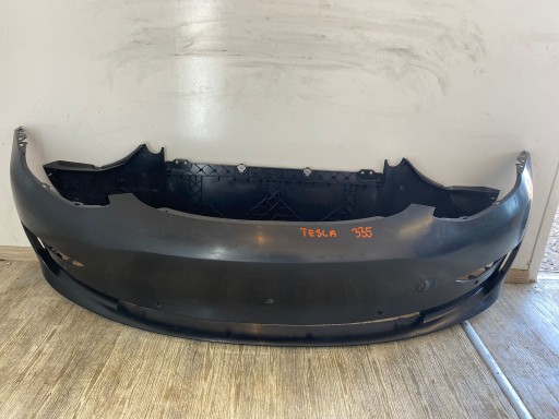 1089447-00-B - Передний бампер Тесла 3 новый!!