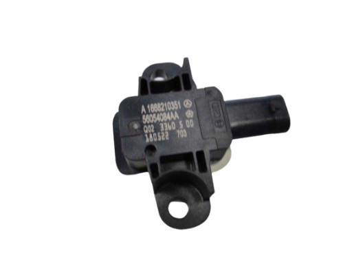 A1668210351 - Mercedes vito v w447 447 датчик удару двері