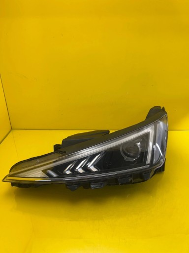 light left Hyundai Elantra 6 VI Lift 18- lens