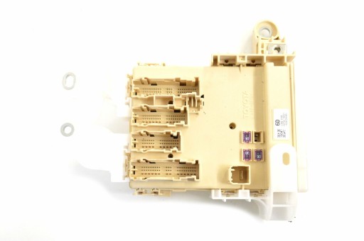 БЛОК ПРЕДОХРАНИТЕЛЕЙ 82730-78021 LEXUS NX